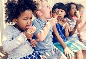 Kids eating ice cream
